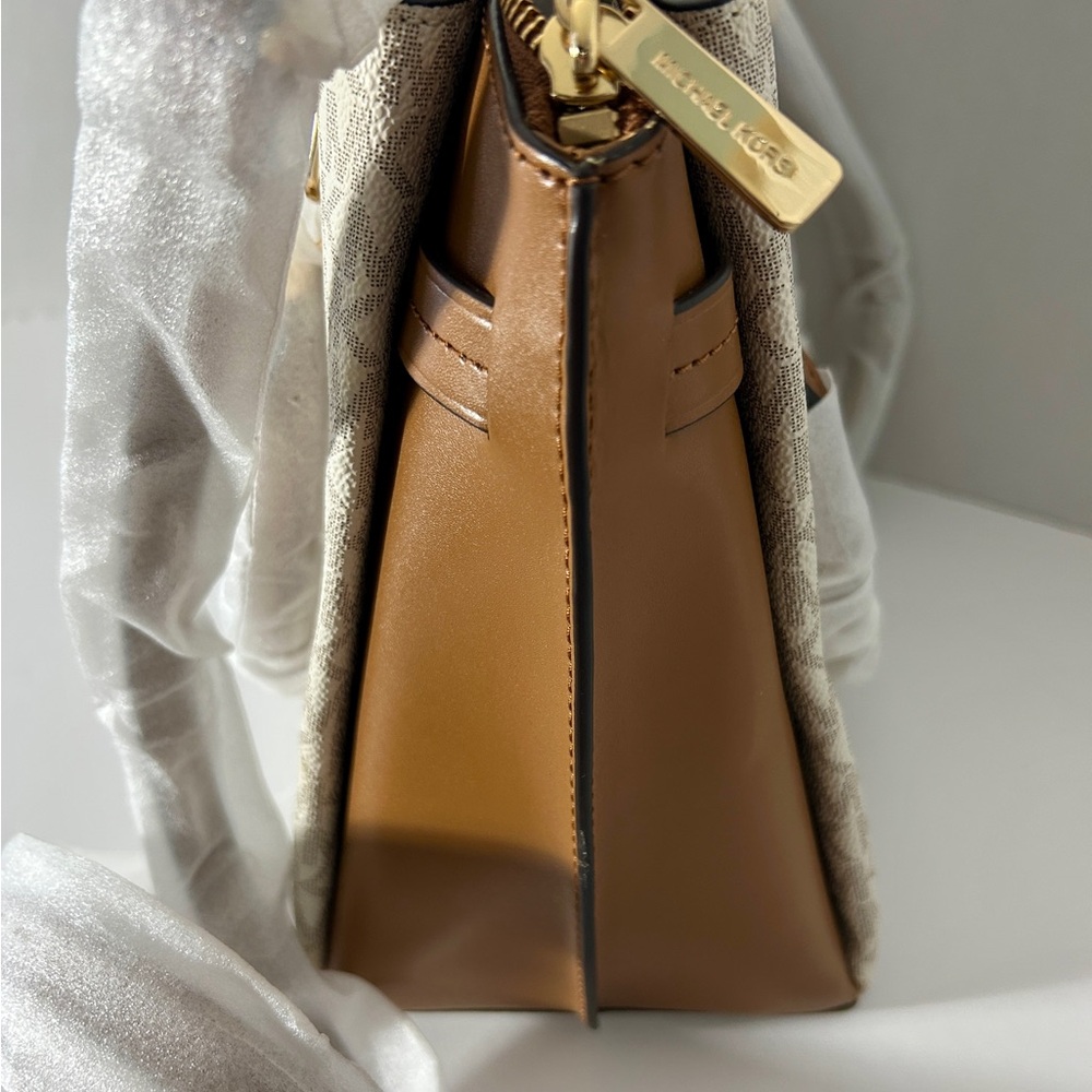 Brand New Michael Kors Rochelle Large Satchel-Vanilla/Acorn- NWT - Picture 9 of 11